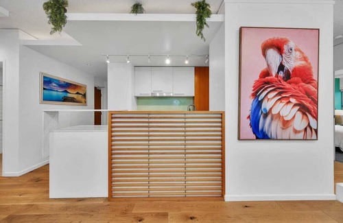Bulimba Apartment | NEWLY FURNISHED APARTMENT/3BEDROOM with 4BEDS, LARGE POOL, BACK DECK & GARDEN.