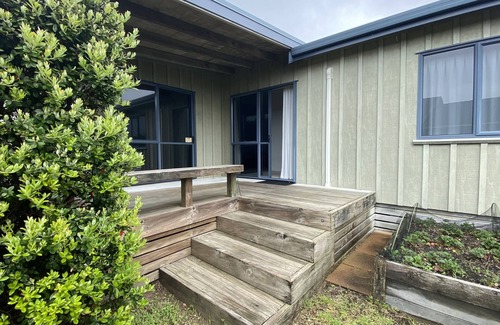 Matarangi House | Newly furnished beach house - 2 min to the beach
