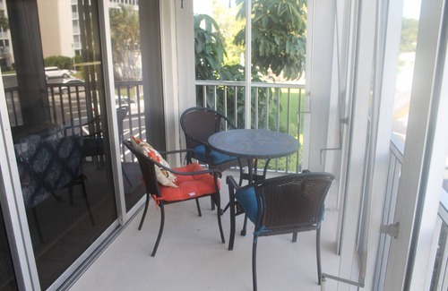 Vanderbilt Beach House | Newly Furnished One Bedroom in Naples, Florida
