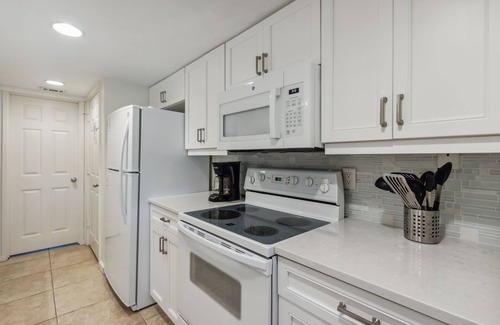 Fernandina Beach House | NEWLY LISTED! Gorgeous Marsh Views from Spacious Villa!