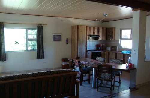 Usakos Apartment | NEWLY LISTED! Spacious 2-bedroom apartment in a little oasis near Spitzkoppe.