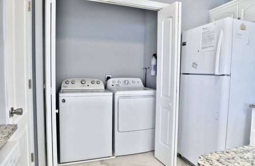 Holiday Beach House | Newly Purchased 6 Bedroom 4 Bath Beach House with private Pool!