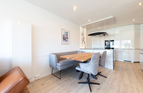 Garmisch-Partenkirchen Apartment | NEWLY RENOVATED APARTMENT "Alpenpanorama"