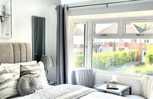 Marston Green Apartment | Newly Refurbished Luxurious Studio in Birmingham