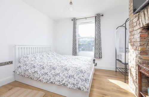 Queen's Park Apartment | Newly refurbished Flat in MaidaVale 2beds 2baths