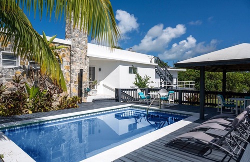 North Palmetto Point House | Newly Remodeled Beachfront Estate w/Pool, Views, Walk to Restaurant/Bar