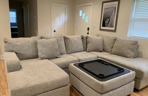 North Charleston House | Newly remodeled Home Near Beaches/Historic Charleston/Park Circle