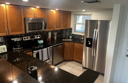 Lely Golf Estates Condo | Newly Remodeled 2bed/2bath Condo in the desirable Lely neighborhood!