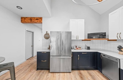 Near Eastside House | Newly remodeled 4 bedroom - Downtown