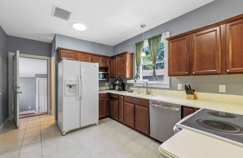 Boyne City House | newly remodeled addition to our program|0.7 miles to downtown |2bed|1.5 bath