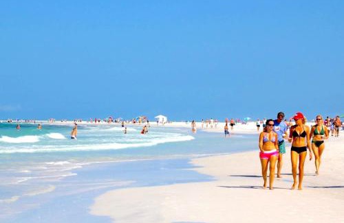 Siesta Key Apartment | Newly Remodeled Apt! Key-West Victorian with beach access, to Siesta Key Beach!