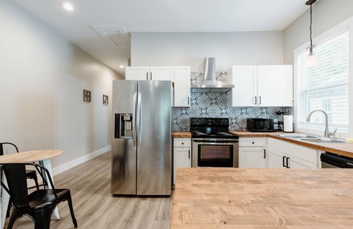 Spartanburg House | Newly remodeled bungalow style home 4 min from downtown Spartanburg