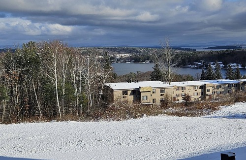 Weirs Beach Apartment | Newly Remodeled Cedar Lodge Room w/Lake Views!
