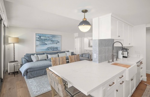 Coronado Condo | Newly Remodeled Condo in Cabrillo Tower