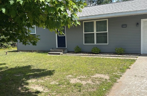Grayling House | NEWLY REMODELED Cozy 2-bedroom home in quiet neighborhood