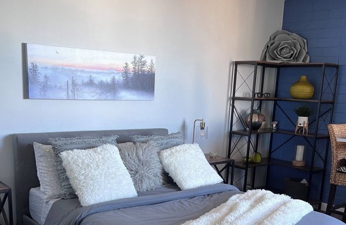 Downtown Tulsa Condo | Newly remodeled high rise condo with a west side spectacular view