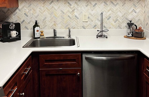 Downtown Tulsa Condo | Newly remodeled high rise condo with a west side spectacular view