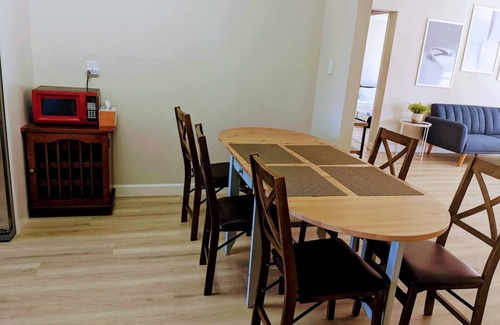 Santa Clara House | Newly remodeled home in centralized location!