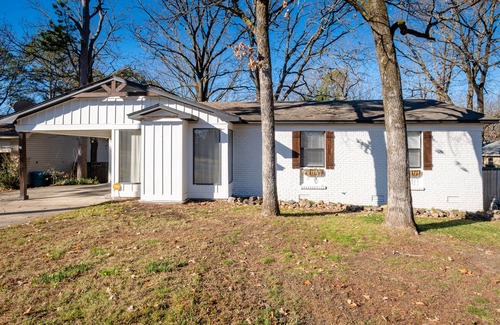 Little Rock House | Newly remodeled house close to Hwy and restaurants
