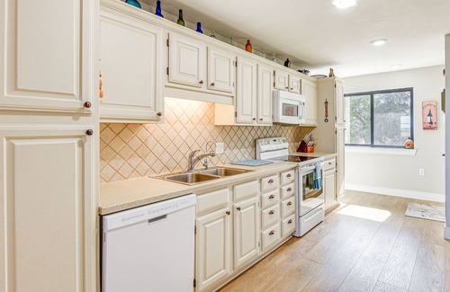 Granbury House | Newly Remodeled Lakefront Granbury Escape w/Dock!