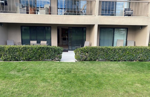Palm Desert Condo | Newly remodeled modern 1-bedroom condo in gated community walkable to El Paseo
