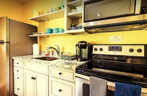 Three Rivers Cottage | Newly remodeled quaint Cottage