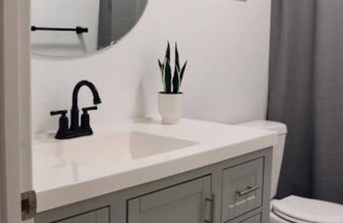 Fresno House | Newly remodeled, spacious home in NW Fresno
