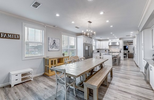 Rockport House | Newly remodeled waterfront home with 2 decks & swim spa - near beach