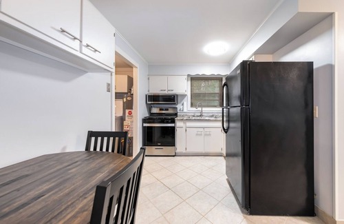 Miller Beach House | Newly Remodelled 3-BR Home w/Firepit and Grill