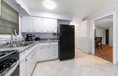 Miller Beach House | Newly Remodelled 3-BR Home w/Firepit and Grill