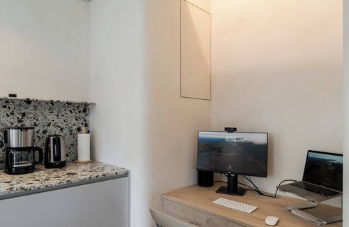 Charneca de Caparica e Sobreda Villa | Newly Renovated Beach Villann