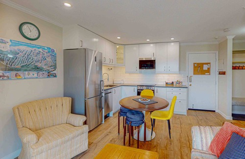 Big White Ski Resort Condo | Newly renovated condo slope-side on Perfection ski run w/shared pool & hot tub