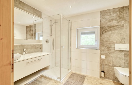 Stanz bei Landeck House | Newly renovated apartment with balcony Top 3