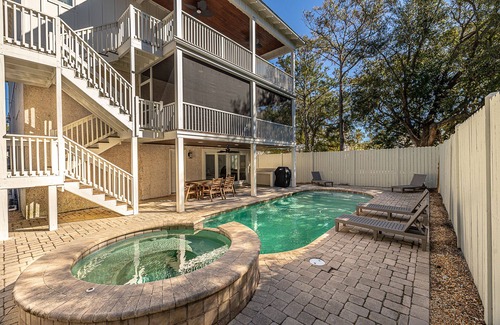 East Beach House | Newly renovated 2023 with private pool and just steps to the beach.