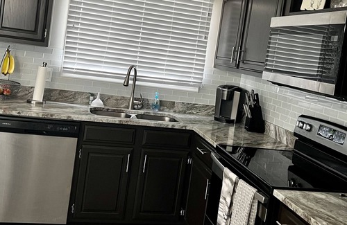 Sterling Heights House | Newly Renovated 3 Bedroom Beautiful Home!!!