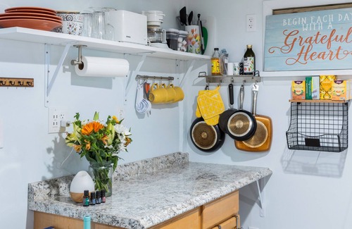 Wilmington Apartment | Newly renovated 1 bedroom with yard and parking