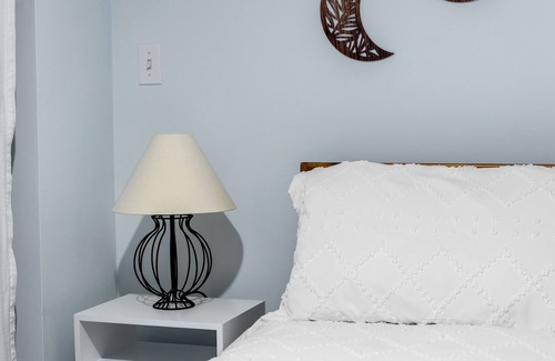 Wilmington Apartment | Newly renovated 1 bedroom with yard and parking