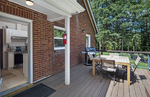 Roche Harbor House | Newly renovated 1929 cottage near Roche Harbor with modern updates (PLC)