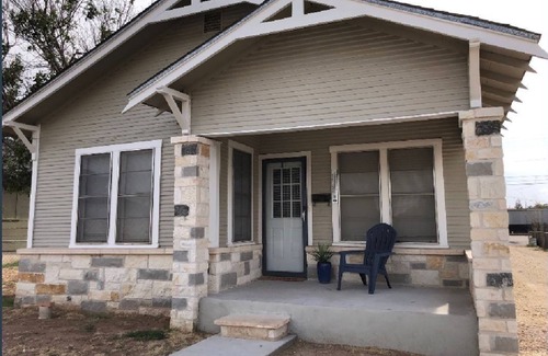 Big Spring House | Newly renovated 2 bedroom house with king beds