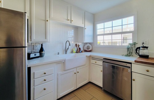 Harbor Gateway South House | Newly renovated 2 bedroom/1bath with a study and charming outside patio