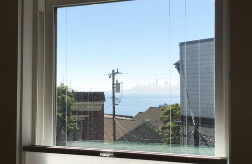 Sausalito Apartment | Newly Renovated 2 BR Apartment in the Heart of Sausalito