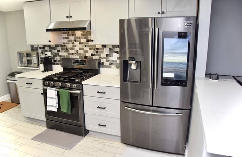 Bedford-Stuyvesant House | Newly renovated 2bedroom duplex w/king size bed , jetted tub and outdoor space