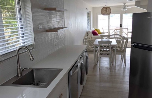 Paradise Island Apartment | Newly renovated 2BR Oceanfront apartment; walk to Atlantis & Cabbage Beach!