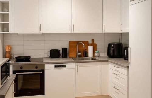 Grunerlokka Apartment | Newly renovated 3 BedRm, Spacious comtemporary Apt in Central Oslo-Grunnerlokka