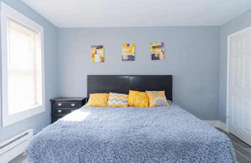 East Mount Airy Apartment | Newly renovated 3 bedroom apartment