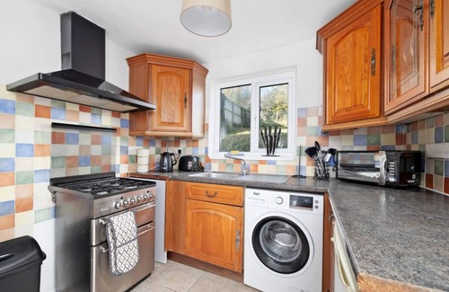 Plymouth House | Newly Renovated 3BR House Perfect for Contractors