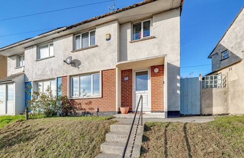 Plymouth House | Newly Renovated 3BR House Perfect for Contractors