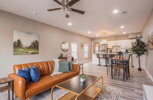Smoketown Jackson House | Newly renovated 4BR CozySuites!