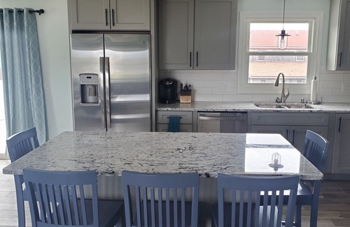 Eastward Look House | Newly renovated! 5 bedroom 2 bath home woth AC and walk to water