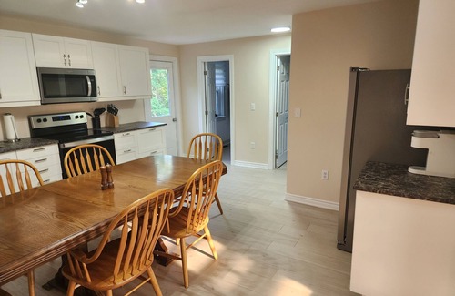 Parry Sound House | Newly renovated and furnished 4 bedroom home with office in the center of town